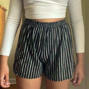 black and white striped high waist flowy shorts